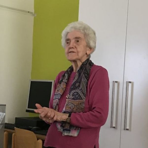 Zeitzeugin Anna Hackl / Bischöfliche Arbeitslosenstiftung Zeitzeugin Anna Hackl