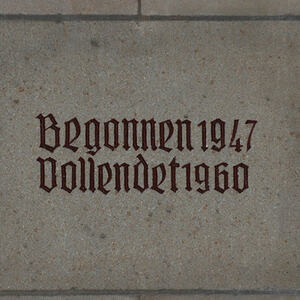 Kreuzweg im Mariendom Linz