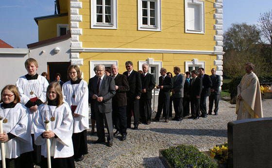 Einzug in die Kirche