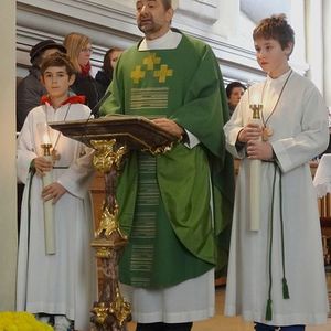 Familienmesse mit Ministrantinnenaufnahme