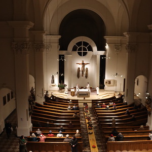 Adventfeier mit Genuss-standln in St. Quirinus