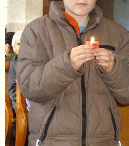 Familienmesse mit Ministrantinnenaufnahme