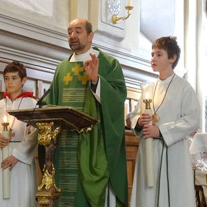 Familienmesse mit Ministrantinnenaufnahme