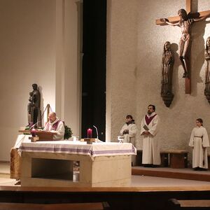 Adventfeier mit Genuss-standln in St. Quirinus