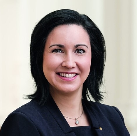 Mag. Stefanie C. Huber