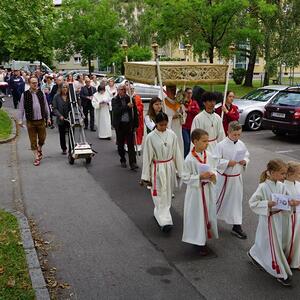 Gemeinsame Prozession von Marcel Callo und St, Quirinus